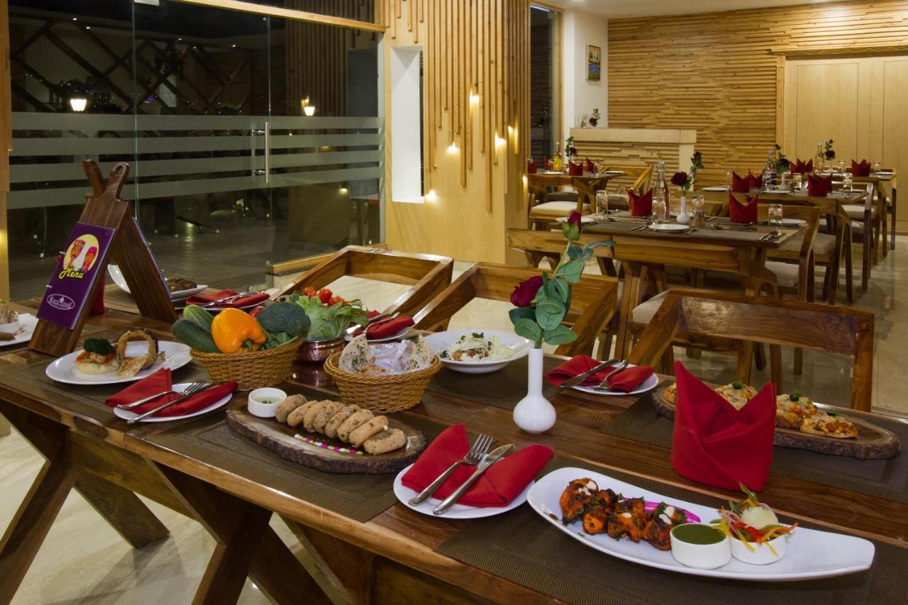 The Whitestone Resorts Manāli Eksteriør bilde